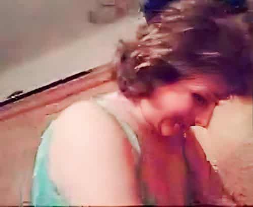“زوجها يتصل عليها”.. وهي تناج ويه حبيبها — عراقي
