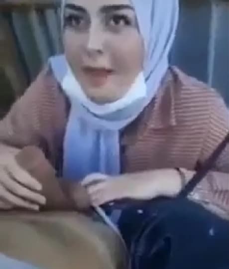 “محجبة تمص زب حبيبها في الشارع”.. عربي XNXX — محجبات